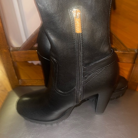 GUESS Women's Tailia Over-The-Knee Boots Size 6.5 (no box) - Picture 4 of 6